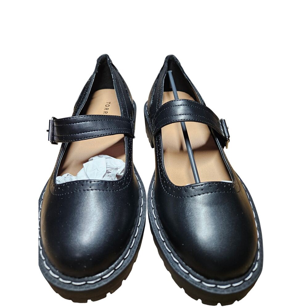 Torrid 4F Black PU Lug Mary Jane Flat Size 8.5